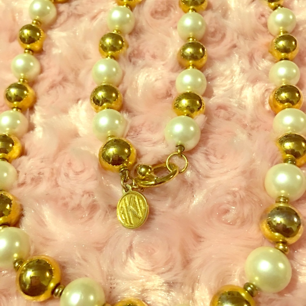 Ann Klein pearl and gold tone necklace